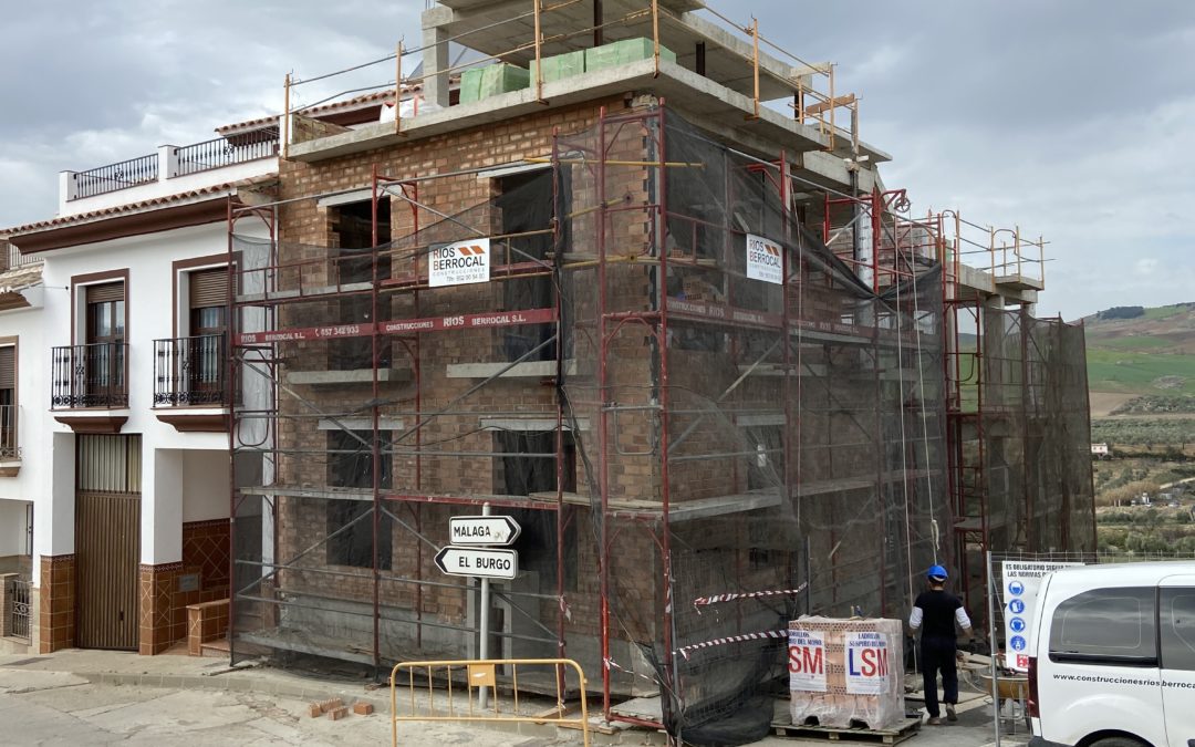 COMENZAMOS CONSTRUCCION 4 APARTAMENTOS
